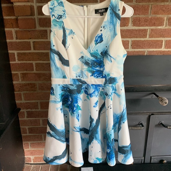 Lulu’s Dress - Picture 4 of 8